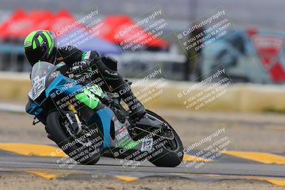 media/Jan-15-2023-SoCal Trackdays (Sun) [[c1237a034a]]/Turn 2 Set 2 (1155am)/